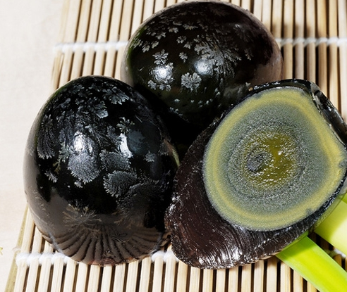 松花蛋保質(zhì)期  剝開(kāi)后保質(zhì)期只有兩小時(shí)