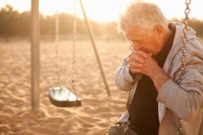 老年人抑郁癥怎么治療  心理治療是關(guān)鍵