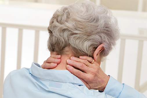 風(fēng)濕病的癥狀 主要有三大方面