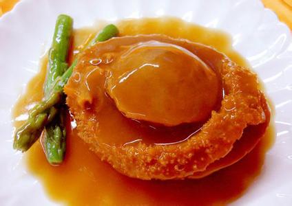 鮑魚的選購(gòu) 鮑魚的營(yíng)養(yǎng)價(jià)值和食用方法