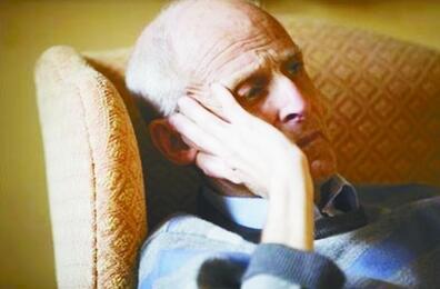 老年人抑郁癥怎么治療  心理治療是關(guān)鍵