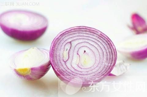 切洋蔥不會流淚的方法 教你十招不辣眼