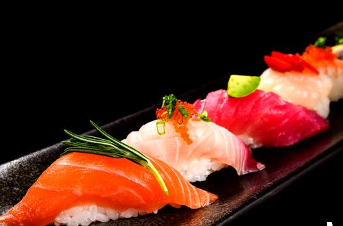 三文魚的營養(yǎng)價值   降低膽固醇及補充維D