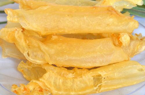 花膠的功效與作用及食用方法   補(bǔ)腎益精滋養(yǎng)筋脈