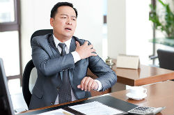 肩膀酸痛是怎么回事 小編來告訴您