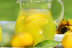 美容養(yǎng)顏必讀項目，每天喝檸檬水好嗎
