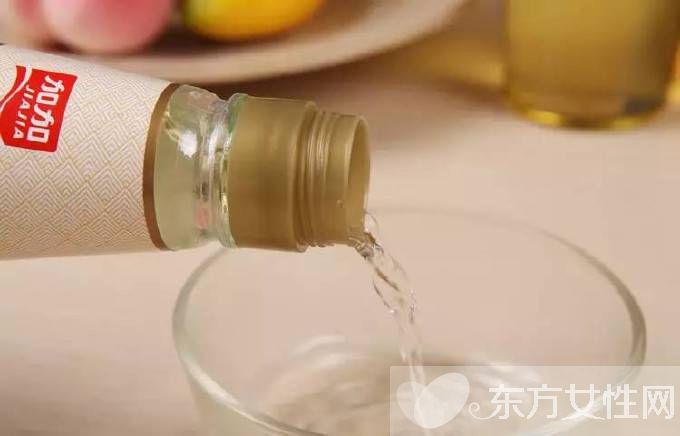 醋精和白醋一樣嗎 醋精的功效作用