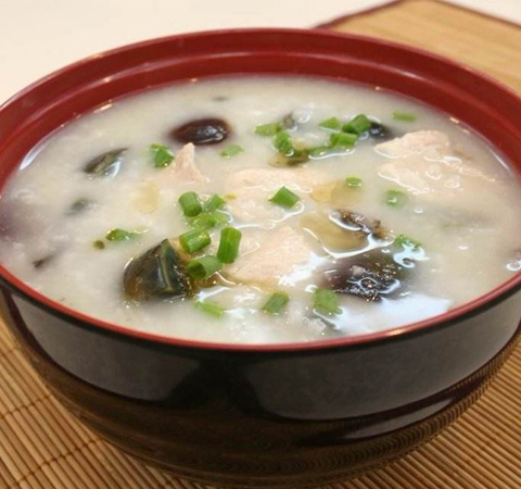 高血壓病人少吃 松花蛋的營(yíng)養(yǎng)和吃法介紹