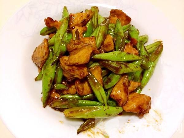 豇豆炒肉的家常做法 豇豆炒肉的營(yíng)養(yǎng)價(jià)值