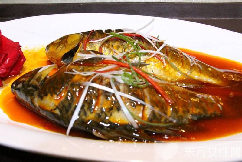 家常鯽魚的做法是怎么做的 鯽魚的營養(yǎng)價值
