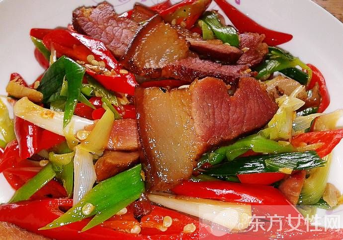 蒜苗炒臘肉的家常做法 簡(jiǎn)單易學(xué)益處多