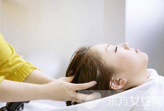 洗頭正確方法是什么 3小貼士讓你頭發(fā)長期柔順