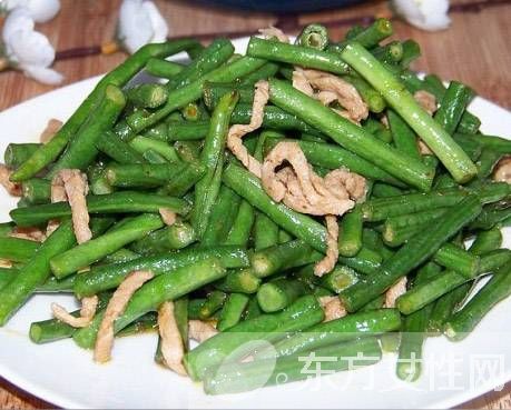 豇豆炒肉的家常做法 豇豆炒肉的營(yíng)養(yǎng)價(jià)值