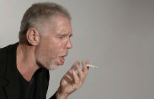 肺癌的晚期癥狀 一般表現(xiàn)在四個(gè)方面