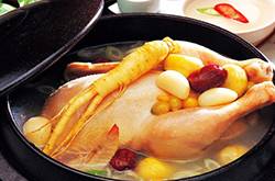 燉雞湯怎么做有營(yíng)養(yǎng) 這些人不能喝雞湯