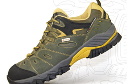 教你秒懂登山鞋和徒步鞋的區(qū)別