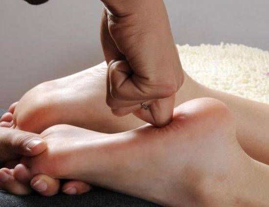 腳氣產(chǎn)生的原因是什么 如何預(yù)防腳氣引發(fā)丹毒