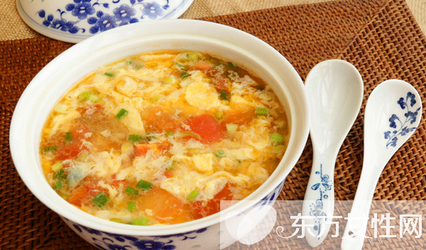 西紅柿雞蛋湯的兩大做法 西紅柿的功效與作用