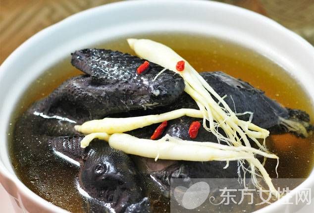 烏雞湯該怎么做 烏雞湯的功效與作用