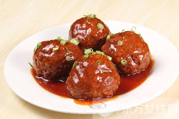 紅燒獅子頭怎么做 紅燒獅子頭是什么菜系