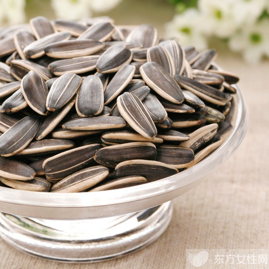 各種瓜子的營(yíng)養(yǎng)價(jià)值大盤(pán)點(diǎn) 瓜子原來(lái)還有這功效