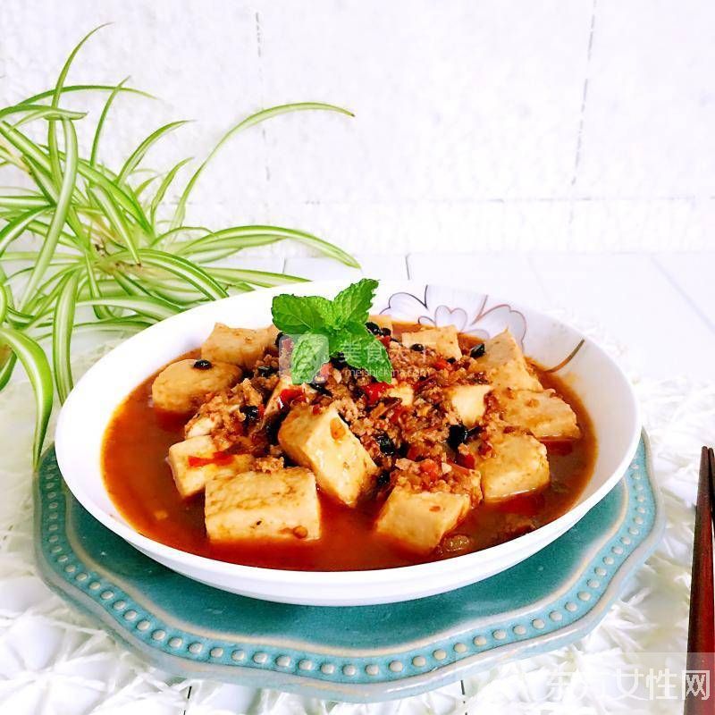 麻辣豆腐的做法大全 麻婆豆腐是哪個(gè)菜系的名菜