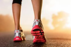 運(yùn)動(dòng)鞋除臭方法有哪些 教你如何清洗運(yùn)動(dòng)鞋