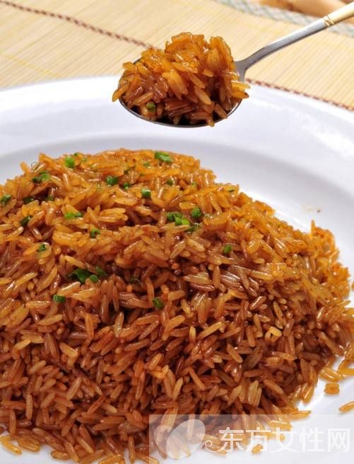醬油炒飯?jiān)趺醋龊贸?醬油炒飯做法和步驟