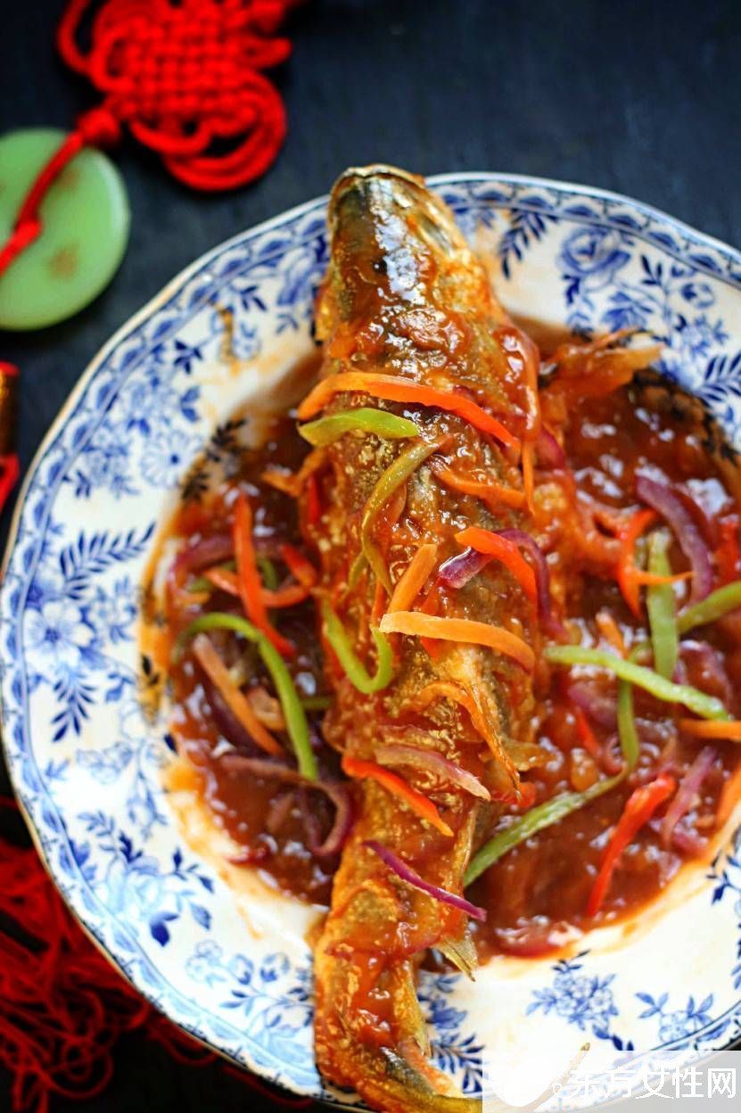 糖醋黃花魚的做法 糖醋黃花魚的營養(yǎng)價(jià)值