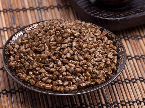 決明子的功效有哪些 決明子的副作用是什么