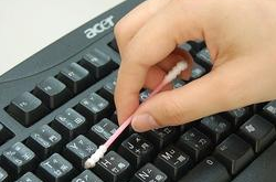 該如何清洗鍵盤呢？快速清洗鍵盤小竅門