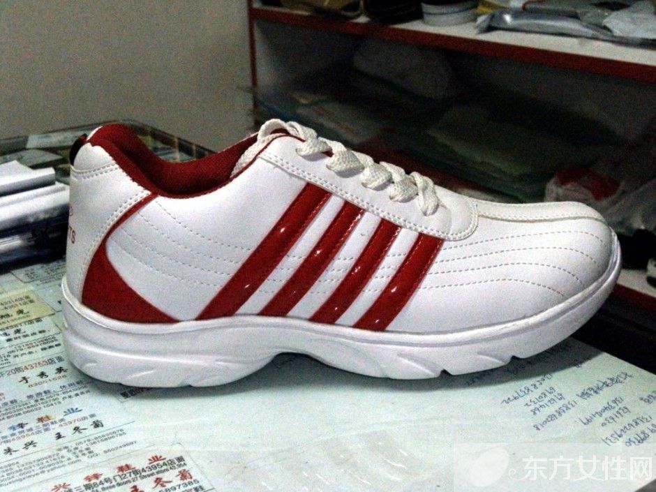運動鞋怎么洗白 三大招教你如何清洗運動鞋