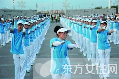 行進(jìn)有氧健身操的好處 行進(jìn)有氧健身操的5點(diǎn)要求