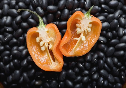 黑豆的作用有哪些 強腎固腎又美顏