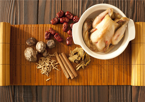 怎樣煲雞湯最有營養(yǎng) 只需要10個技巧