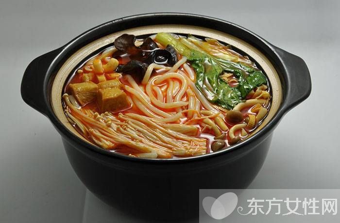 常吃米線的危害大揭秘 黑心米線 增加致癌風(fēng)險