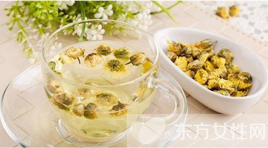 菊花茶的功效與禁忌 喝菊花茶的注意事項(xiàng)