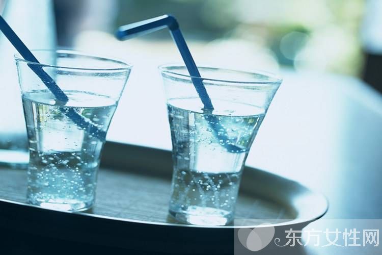 碳酸飲料的危害有多大 看了這些你還敢喝嗎