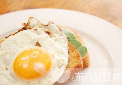 荷包蛋怎么煎 兩大方法教你如何煎出一顆完美的荷包蛋