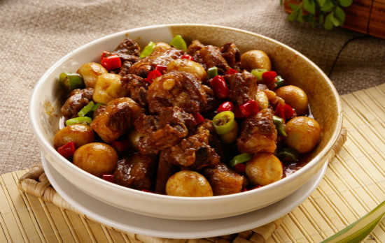 鴿子蛋有營(yíng)養(yǎng)嗎 鴿子蛋的吃法有哪些