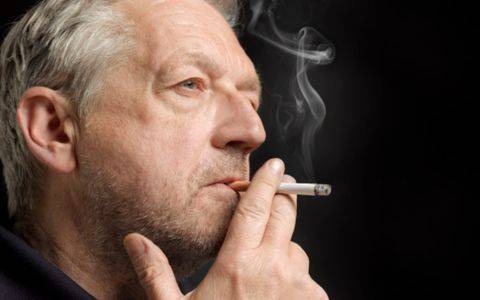 吸收二手煙的危害你知哪些 怎么把危害降低