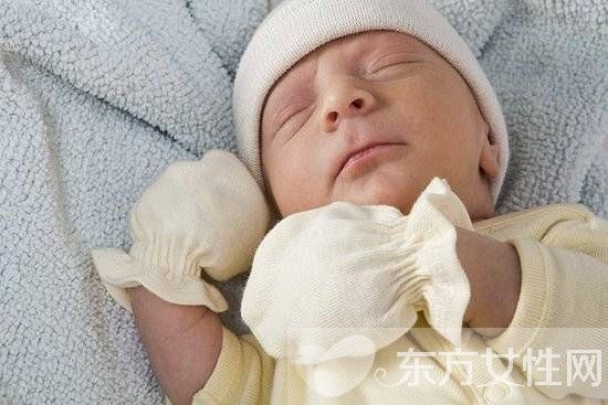 新生兒發(fā)熱怎么辦 這些快速退燒方法趕快存起來