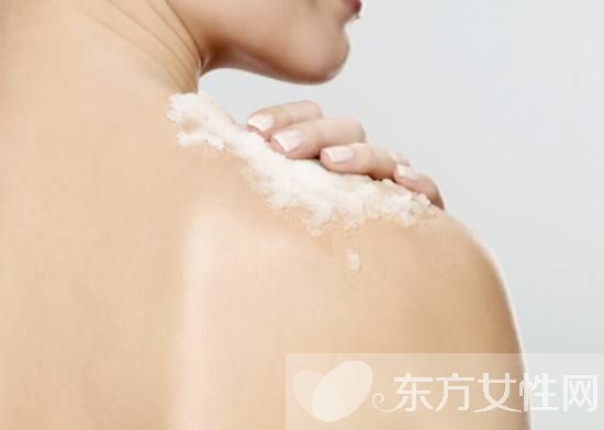 去角質(zhì)的正確方法 去角質(zhì)的7大誤區(qū)很多人都犯過