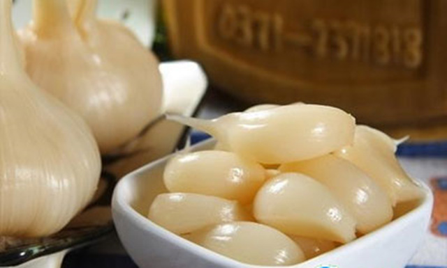 醋泡大蒜的功效 醋泡大蒜有哪些藥用價(jià)值