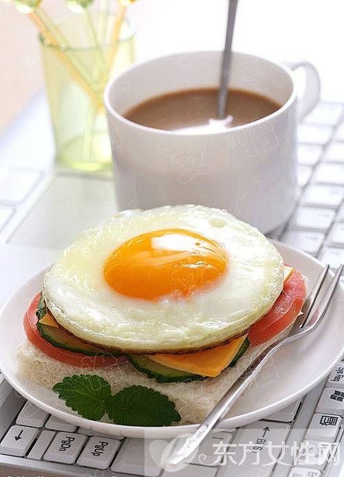 荷包蛋怎么煎 兩大方法教你如何煎出一顆完美的荷包蛋