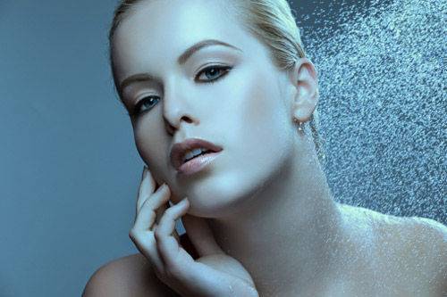 換季保濕如何做  4招護(hù)膚小竅門養(yǎng)出水潤肌膚