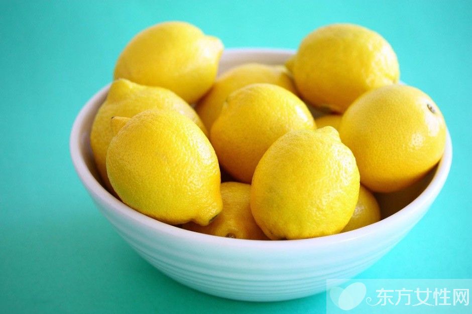 檸檬片泡水的功效和作用 這些副作用一定不能忽視