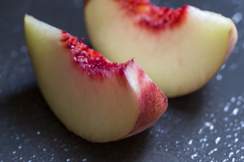 桃子屬于什么種類的水果 有哪些營(yíng)養(yǎng)價(jià)值及功效