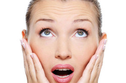 眉頭有皺紋怎么辦 四招教你除去眉頭皺紋