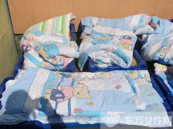 你知道被子曬多久嗎 曬被子時(shí)還需注意一些細(xì)節(jié)